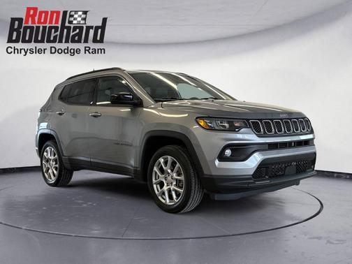 2023 Jeep Compass Latitude Lux