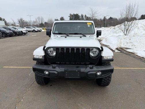 2023 Jeep Gladiator Sport