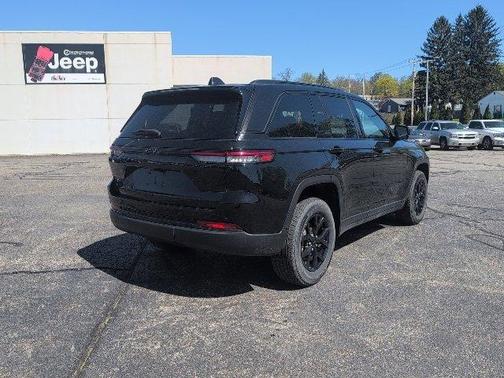 2024 Jeep Grand Cherokee Laredo