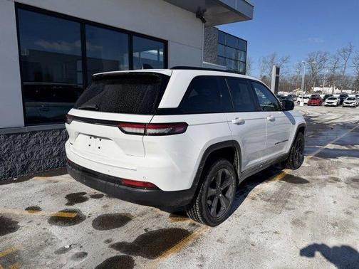 2023 Jeep Grand Cherokee Altitude