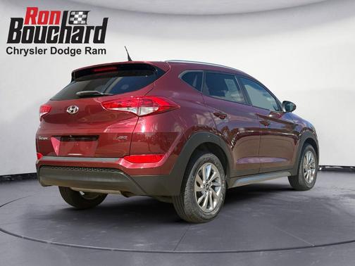 2017 Hyundai TUCSON SE