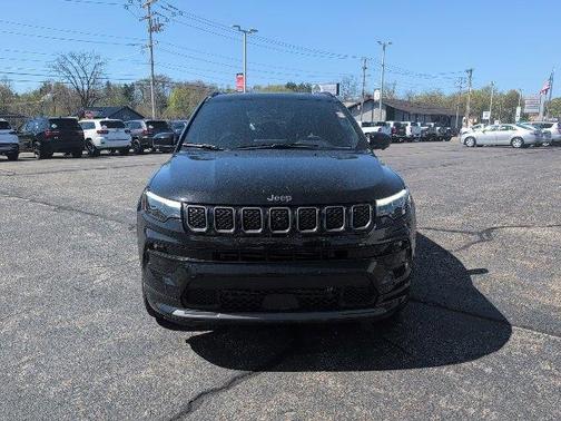2023 Jeep Compass Altitude
