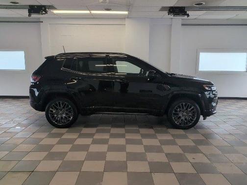 2023 Jeep Compass Altitude