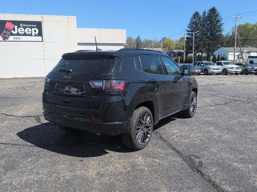 2023 Jeep Compass Altitude