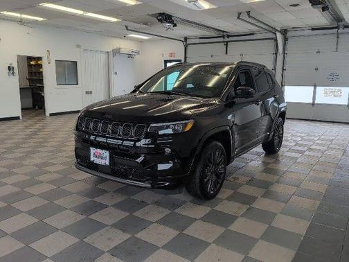2023 Jeep Compass Altitude
