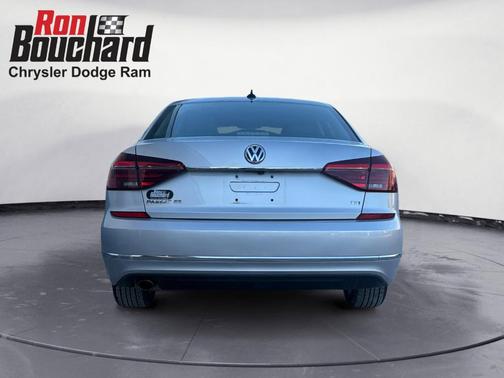 2018 Volkswagen Passat 2.0T SE