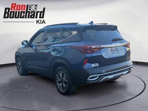 Blue 2023 Kia Seltos EX