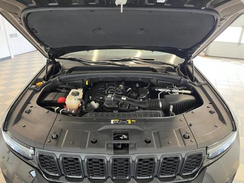 2022 Jeep Grand Cherokee Altitude