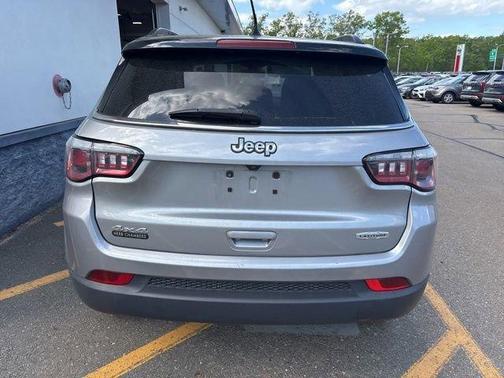 Silver 2019 Jeep Compass Latitude