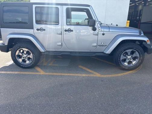 Silver 2017 Jeep Wrangler Unlimited Sahara