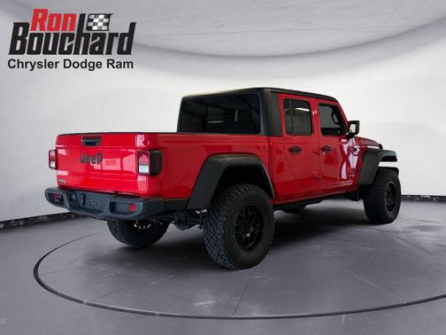 2023 Jeep Gladiator Sport