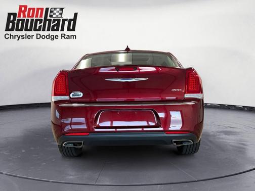 2018 Chrysler 300 Limited