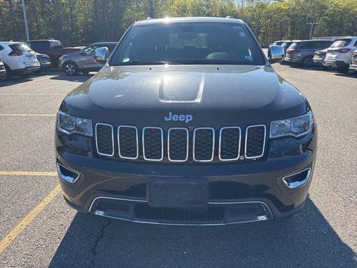 Black 2018 Jeep Grand Cherokee Limited