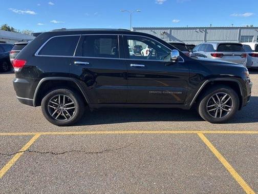 Black 2018 Jeep Grand Cherokee Limited