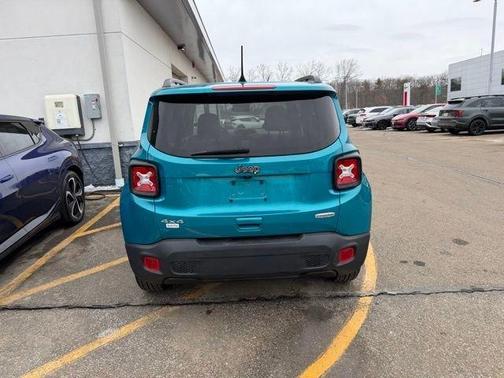 Teal 2022 Jeep Renegade Latitude