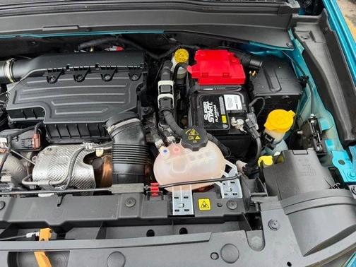 Teal 2022 Jeep Renegade Latitude