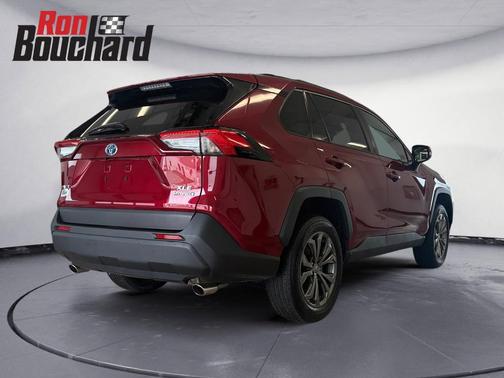 2022 Toyota RAV4 Hybrid XLE Premium