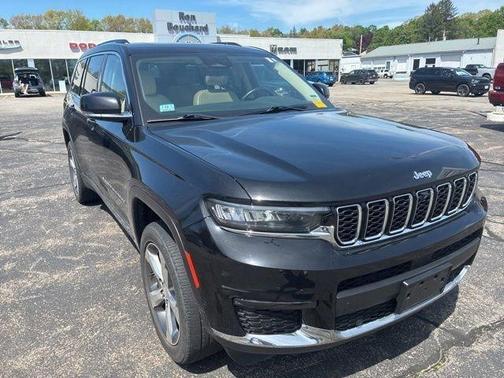 Black 2022 Jeep Grand Cherokee L Limited