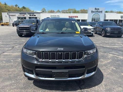 Black 2022 Jeep Grand Cherokee L Limited