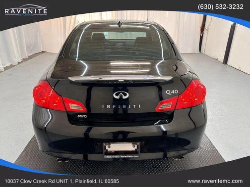 2015 INFINITI Q40 Base