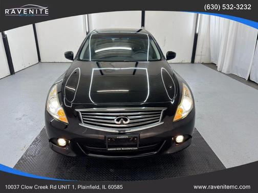 2015 INFINITI Q40 Base