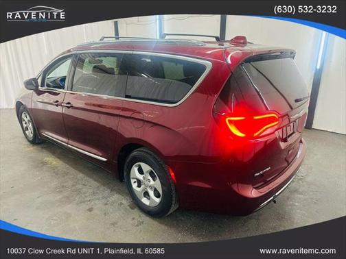 2017 Chrysler Pacifica Touring-L