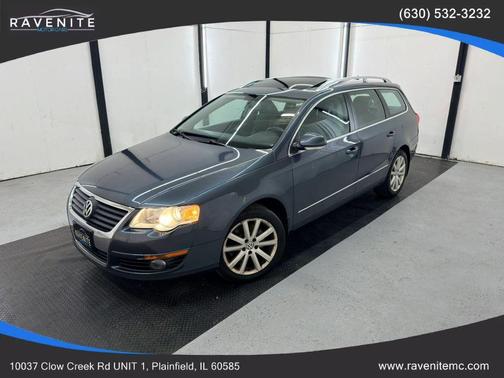 Island Gray Metallic 2010 Volkswagen Passat Komfort
