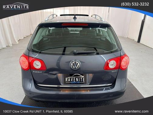 Island Gray Metallic 2010 Volkswagen Passat Komfort