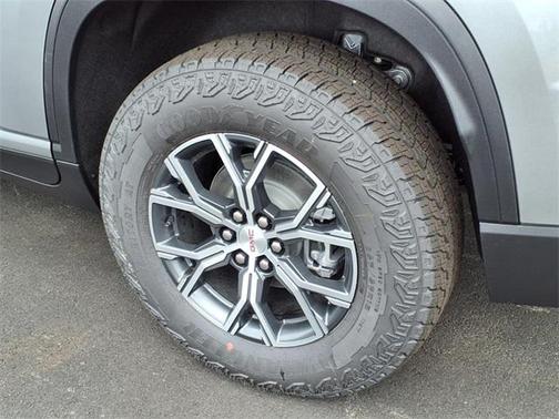 2025 GMC Acadia AWD AT4