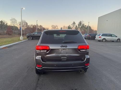 2021 Jeep Grand Cherokee Laredo