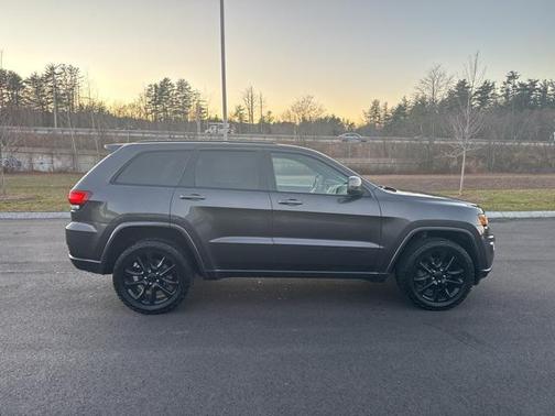 2021 Jeep Grand Cherokee Laredo