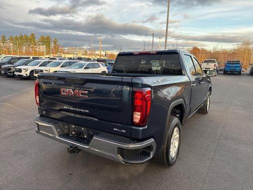 2022 GMC Sierra 1500 SLE