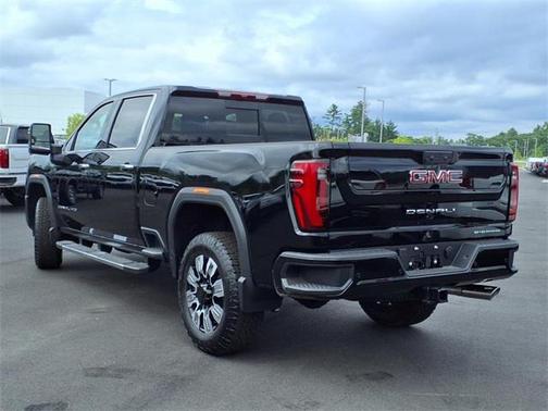 2025 GMC Sierra 2500 Denali