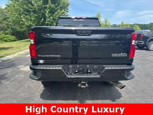 2022 Chevrolet Silverado 2500 High Country