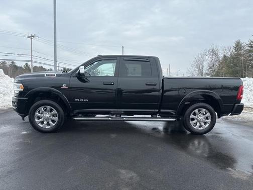 2022 RAM 2500 Laramie Crew Cab 4x4 6'4' Box
