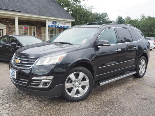 Mosaic Black Metallic 2017 Chevrolet Traverse Premier