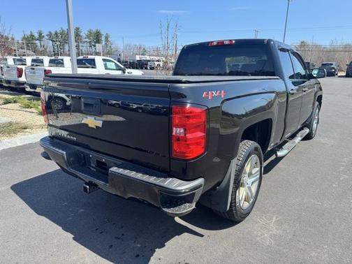 2018 Chevrolet Silverado 1500 Custom