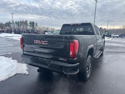 2022 GMC Sierra 2500 AT4