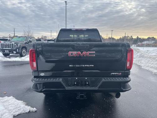 2022 GMC Sierra 2500 AT4