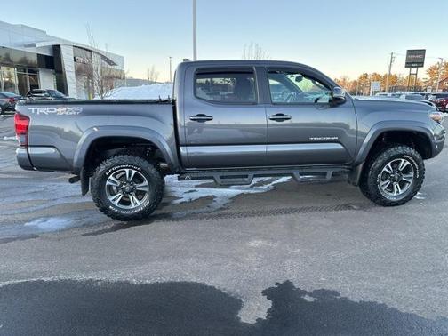 2018 Toyota Tacoma TRD Sport