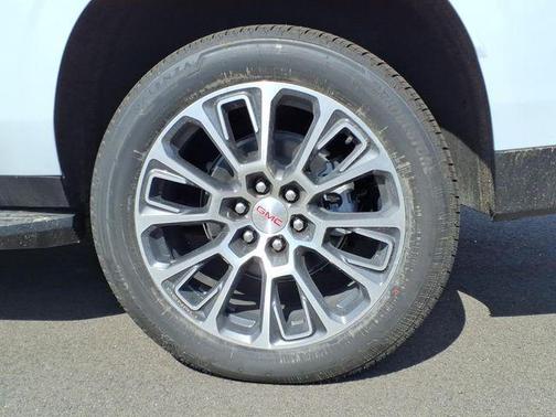 Glacier White Tricoat 2026 GMC Yukon XL Denali