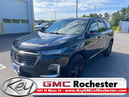 Mosaic Black Metallic 2023 Chevrolet Traverse Premier