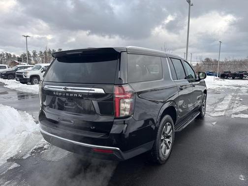 2021 Chevrolet Suburban LT