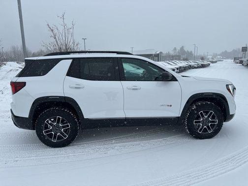 2026 GMC Terrain AWD AT4