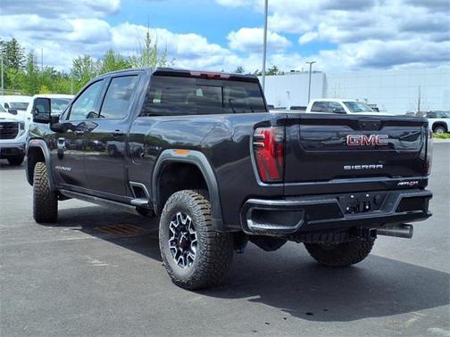 2025 GMC Sierra 2500 AT4