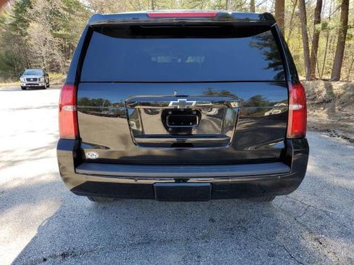 Photo 4 of 49 of 2019 Chevrolet Tahoe LT