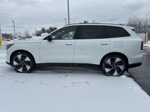 2025 Volvo EX90 Ultra, Twin Motor Performance, Fully electric, 7 Seats