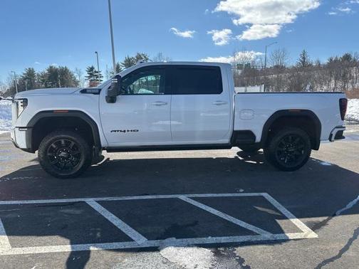 2024 GMC Sierra 2500 AT4
