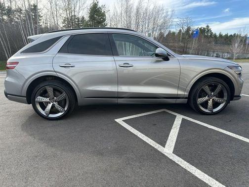 Savile Silver 2023 Genesis GV70 3.5T AWD Sport