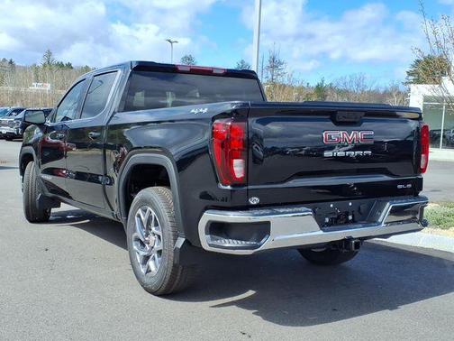 Onyx Black 2026 GMC Sierra 1500 SLE